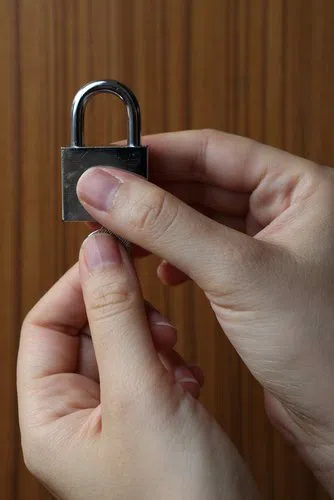 Ellington CT Locksmith Store Ellington, CT 860-317-0031 - residential-lockouts